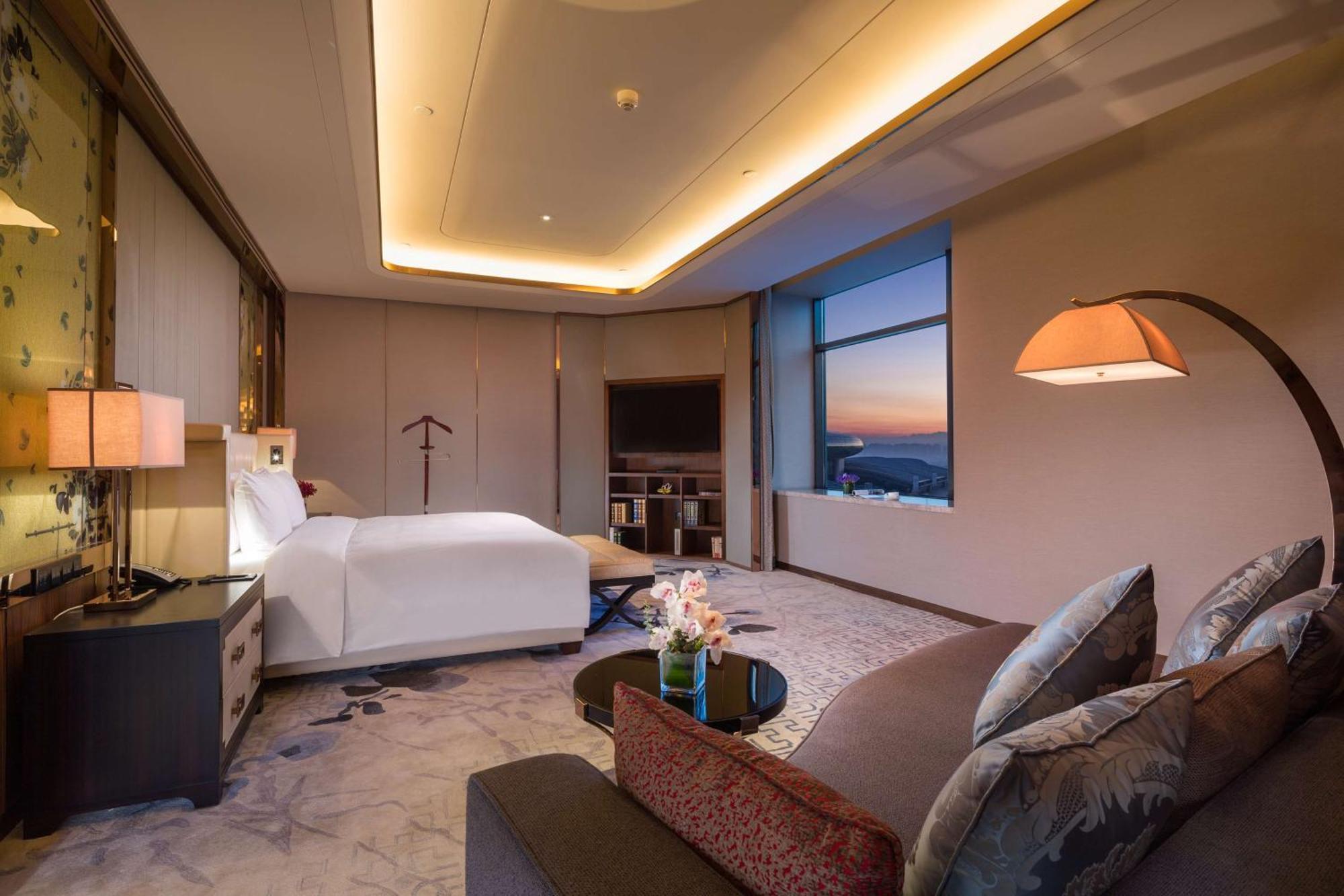 Hilton Urumqi Exterior photo